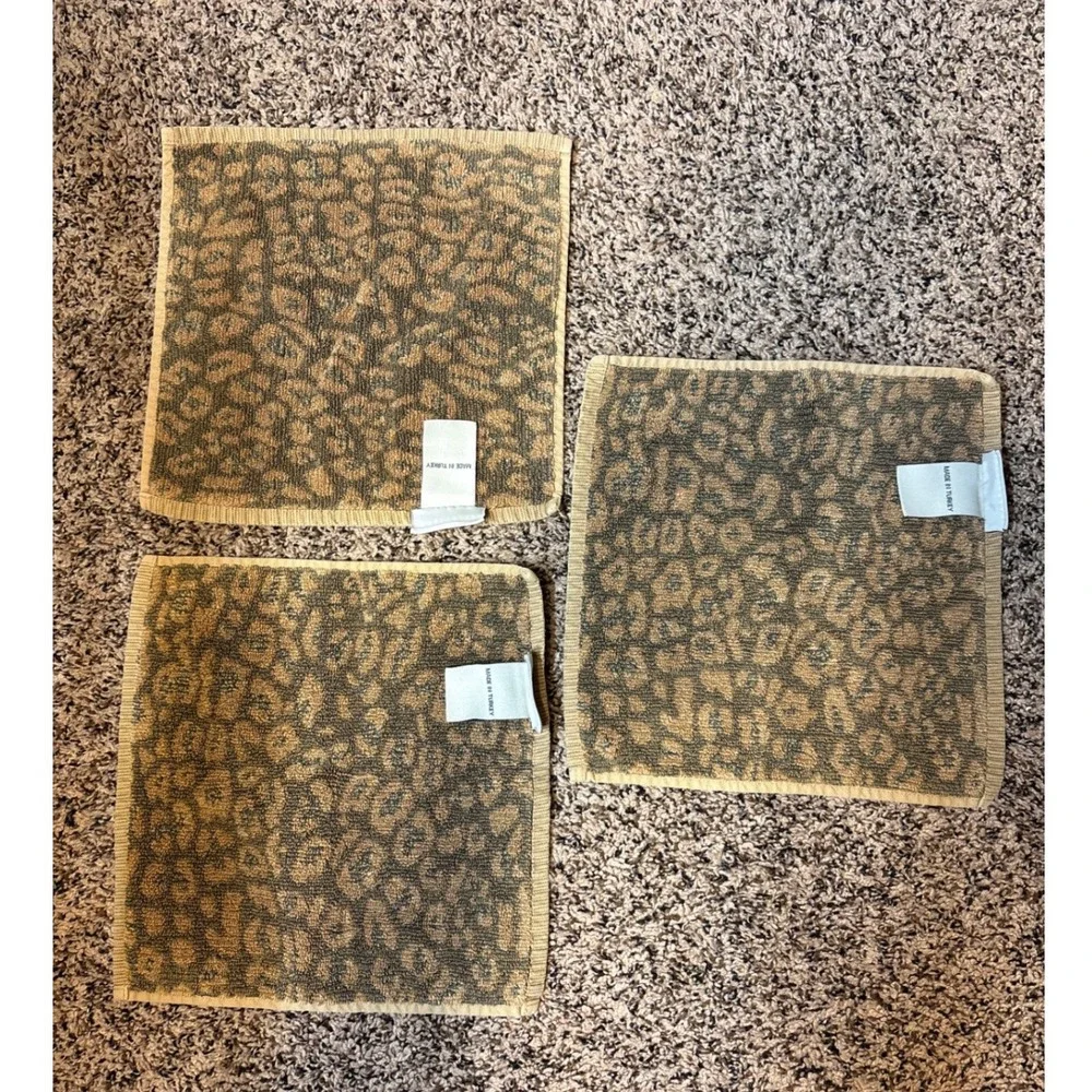 Pottery Barn Vintage Leopard Cheetah Print Washcloth Wash Cloth Lot of 3 Brown